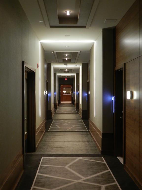 Radisson Hotel & Conference Centre Calgary Airport Exteriör bild